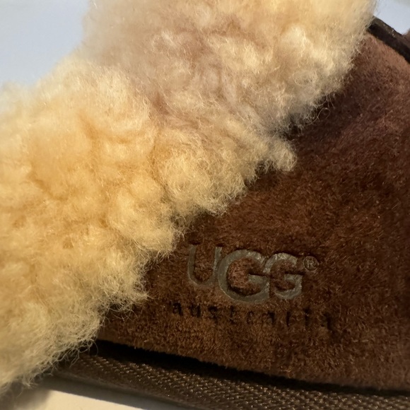 LUC Ugg brown suede slip on slippers sheep wool size 7 - Picture 5 of 8
